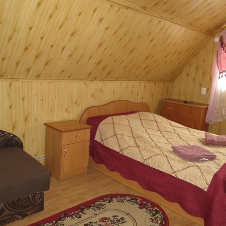 Bilyy Kamin Guest House Tatariv Kamer foto