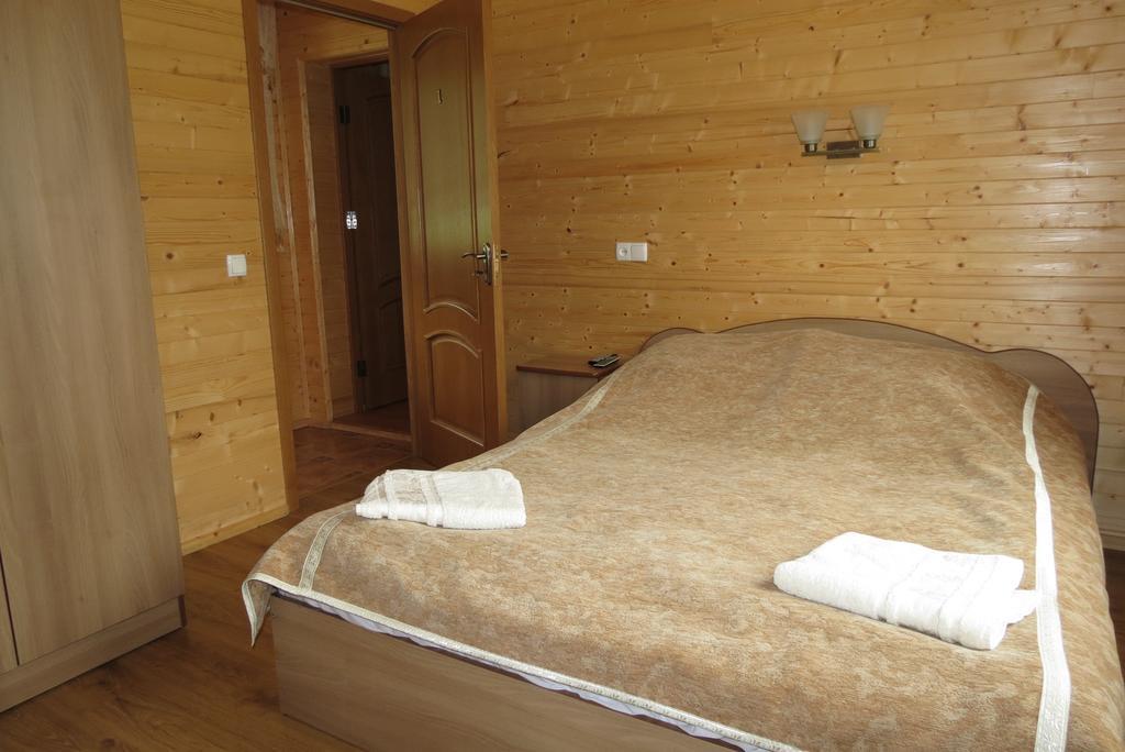 Bilyy Kamin Guest House Tatariv Buitenkant foto