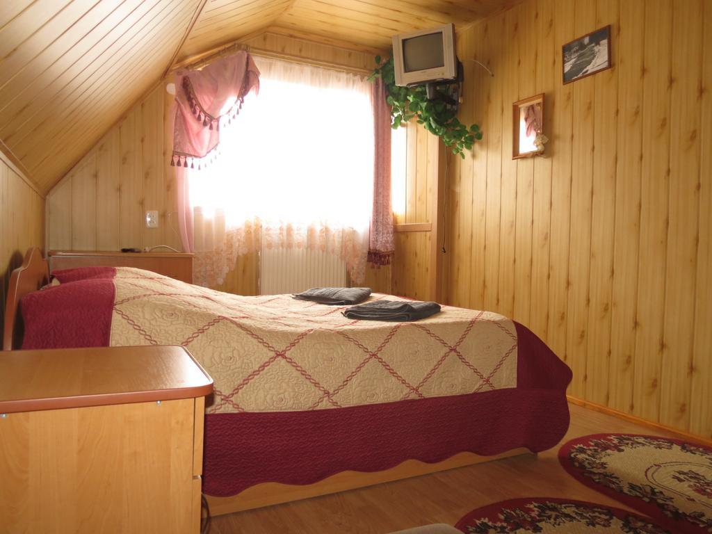 Bilyy Kamin Guest House Tatariv Buitenkant foto