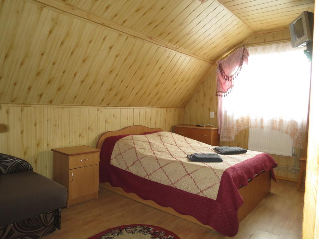 Bilyy Kamin Guest House Tatariv Buitenkant foto