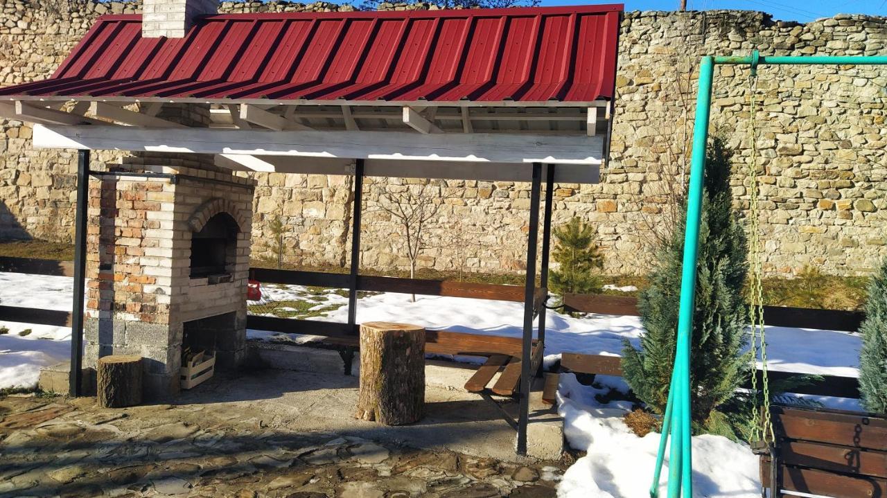 Bilyy Kamin Guest House Tatariv Buitenkant foto